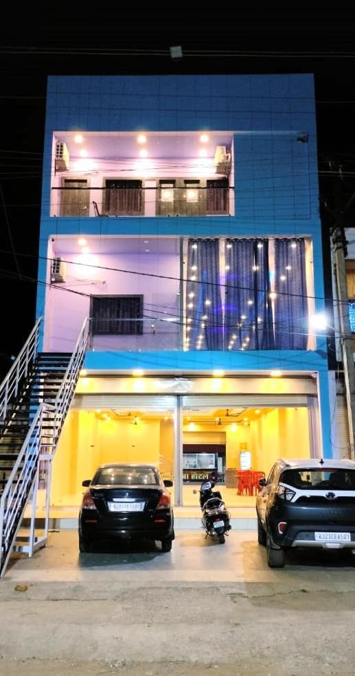Baba Hotel Shāmpur Buitenkant foto